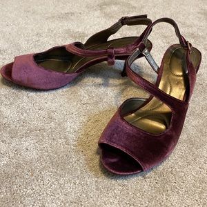 Bandolino velvet mauve heels, ankle strap, size 10, 3” heel, worn once
